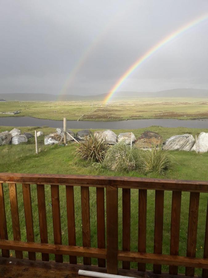 Swan View Lodge - North Uist Lochmaddy Exteriör bild