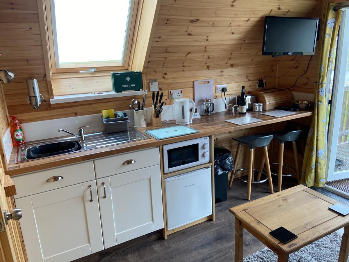 Swan View Lodge - North Uist Lochmaddy Exteriör bild