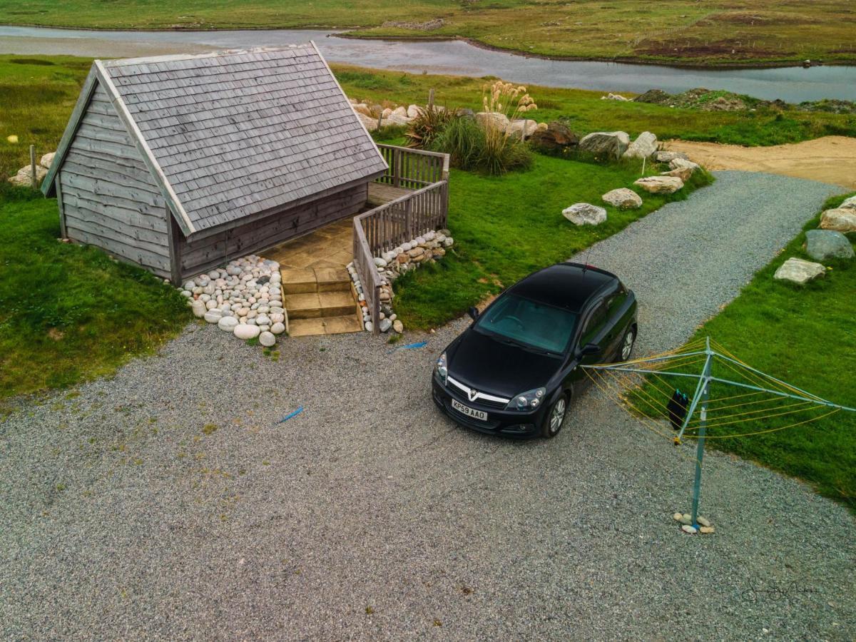 Swan View Lodge - North Uist Lochmaddy Exteriör bild